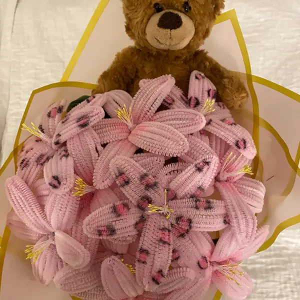 Bukett från Flowers by Mahria